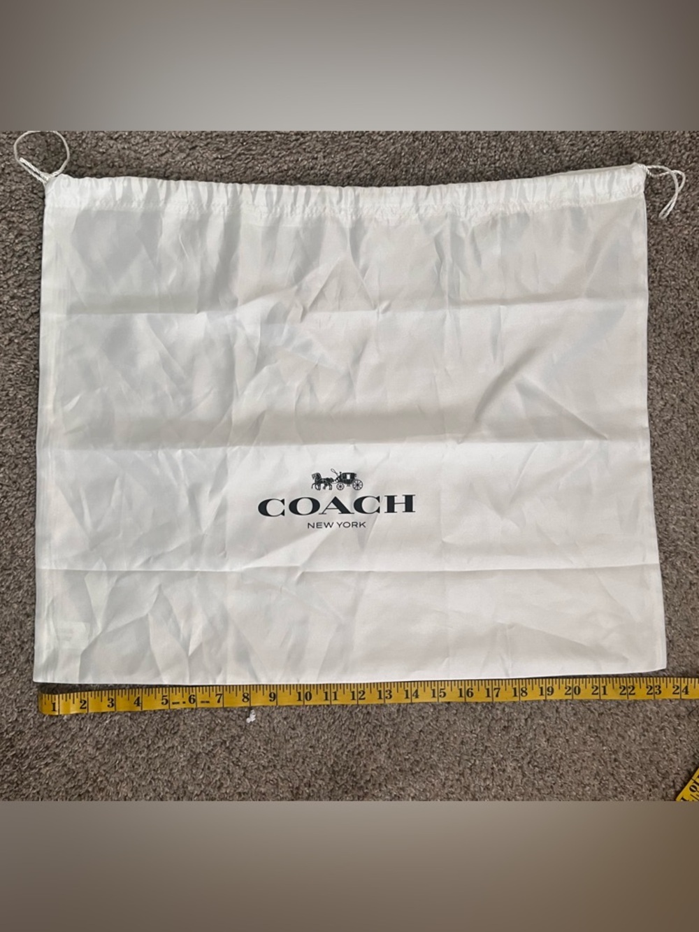 #2 COACH Drawstring Dust Bag in White